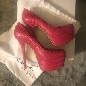 Hot Pink Alice & Olivia Larimore Stiletto